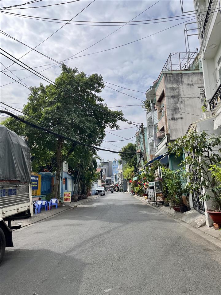 4 x 15m  ngã tư âu cơ lạc long quân  nguyễn thị nhỏ  3 tầng btct  hxh tới cửa  6,7 tỷ