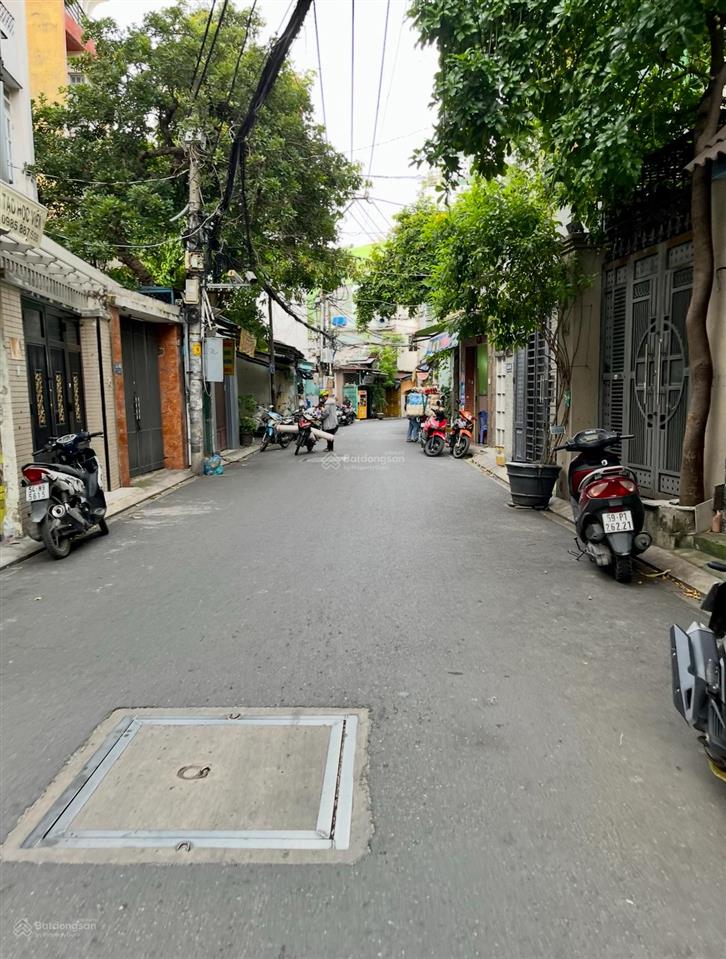 4.9 x 14m  lý thường kiệt  4 tầng btct  hxh thông  chỉ 7.9 tỷ tl