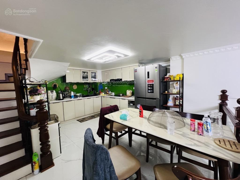 Trung tâm tây hồ  52m2, 11.7 tỷ, nhà đẹp ở ngay, hàng xóm hồ tây, tiện ích lotte mart.