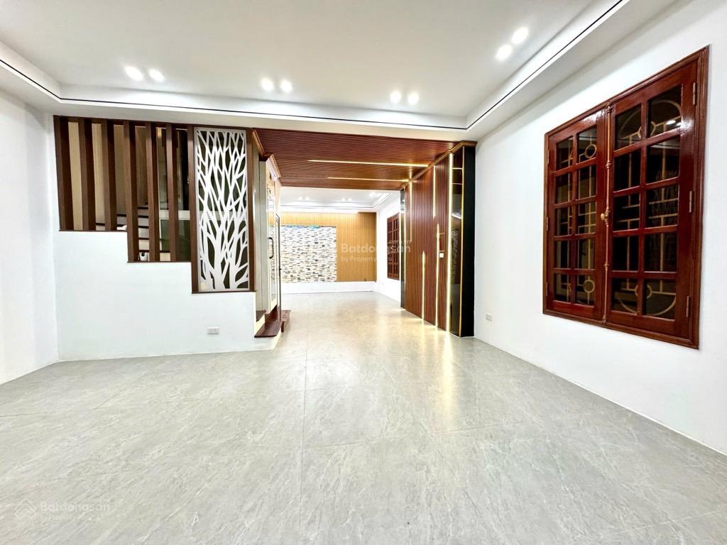 Hoa hậu xuân đỉnh, ô tô tránh nhau, mặt tiền bề thế, 3 bước ra mặt phố, 65m2, giá chào 20.5 tỷ.
