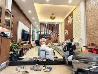 Nhà đẹp xuân la, ô tô tránh nhau, 3 bước ra mặt phố, hàng xóm hồ tây, 63m2, giá chào 21 tỷ.