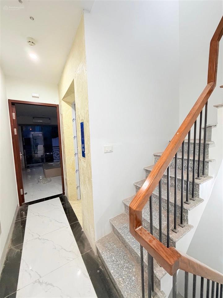 Nhà đẹp xuân đỉnh, 8 tầng bề thế, sát mặt phố, dòng tiền 1 tỷ/năm, 66m2, giá chào 20 tỷ