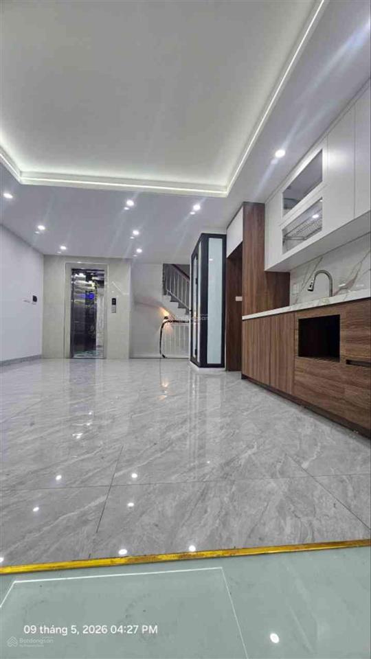 Nhà đẹp xuân la, ô tô tránh nhau, 3 bước ra mặt phố, hàng xóm hồ tây, 63m2, giá 21 tỷ.