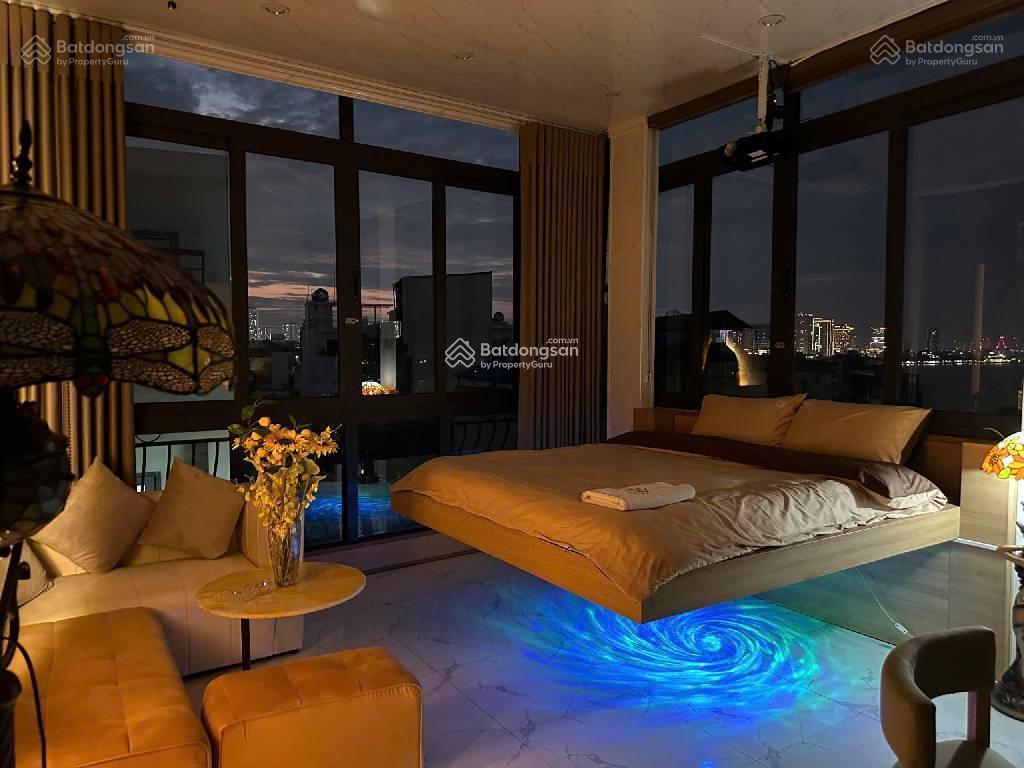Bán nhà võ chí công, ngõ ô tô tránh nhau, sát phố, view hồ tây, ở sướng, 60m2 chỉ 20 tỷ