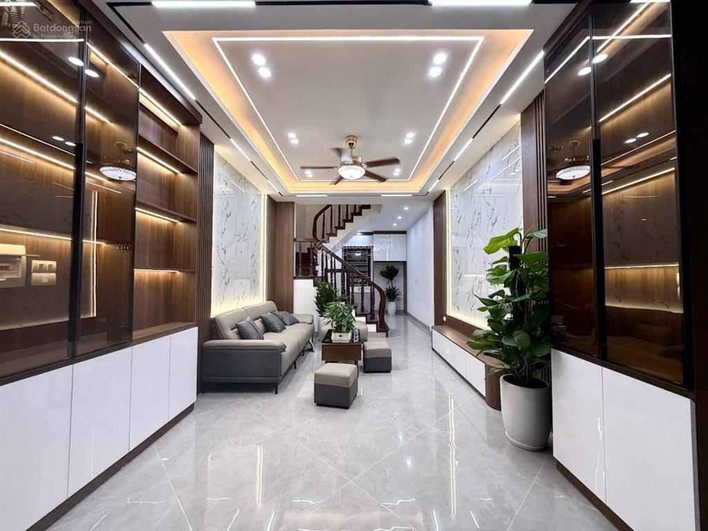 Hàng xóm hồ tây  nhà đẹp thụy khuê, 10m ô tô, sát phố, lô góc thoáng sáng, 49m2, 13 tỷ.
