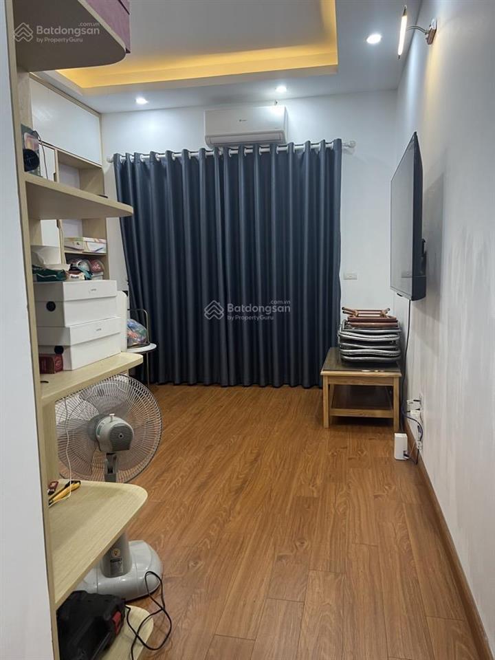 Nhà 5 tầng đẹp sát mặt phố lạc long quân, gần ô tô, nội thất xịn sò, ở ngay 52m2, 11,5 tỷ