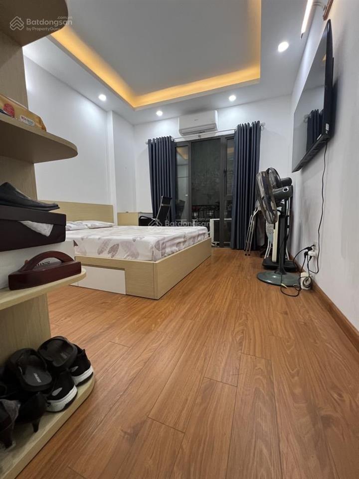 Nhà 5 tầng đẹp sát mặt phố lạc long quân, gần ô tô, nội thất xịn sò, ở ngay 52m2, 11,5 tỷ