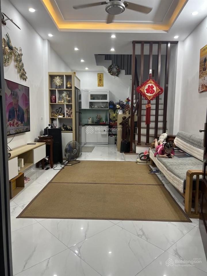 Nhà 5 tầng đẹp sát mặt phố lạc long quân, gần ô tô, nội thất xịn sò, ở ngay 52m2, 11,5 tỷ