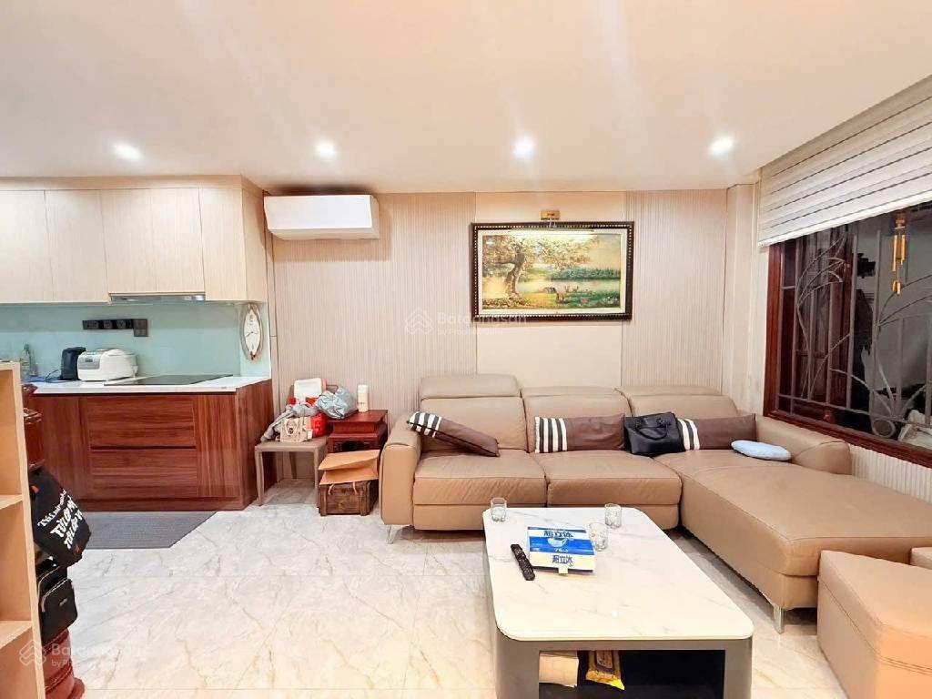 Bán nhà lạc long quân, phân lô, 10m ô tô, 8 ngủ, nội thất xịn sò ở ngay 49m2 chỉ 11.5 tỷ