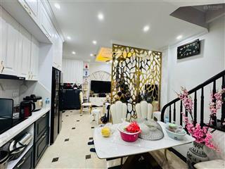 Bán nhà hoàng hoa thám  vị trí cực đẹp, lô góc, 10m ô tô, sát phố, mặt tiền rộng, 49m2, 13,5 tỷ.