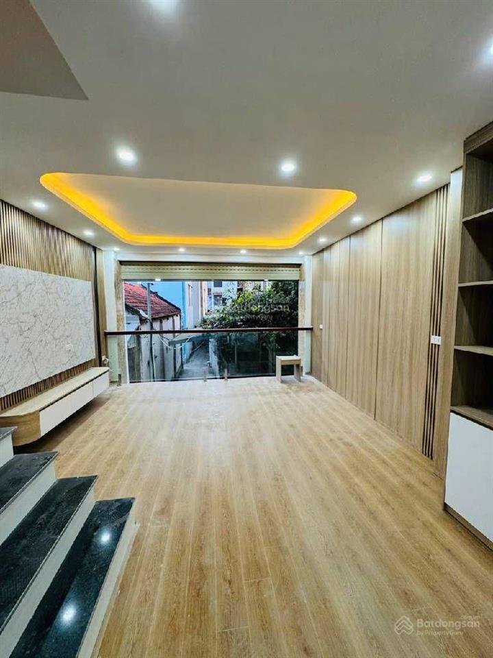 Cần bán gấp nhà 6 tầng võ chí công, nhà đẹp ở ngay, 10m ô tô, sát phố, 46m2, giá chỉ 12,3 tỷ.