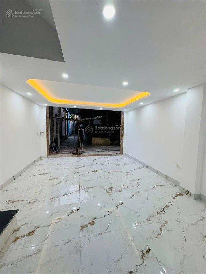 Cần bán gấp nhà 6 tầng võ chí công, nhà đẹp ở ngay, 10m ô tô, sát phố, 46m2, giá chỉ 12,3 tỷ.