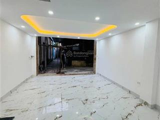 Cần bán gấp nhà 6 tầng võ chí công, nhà đẹp ở ngay, 10m ô tô, sát phố, 46m2, giá chỉ 12,3 tỷ.