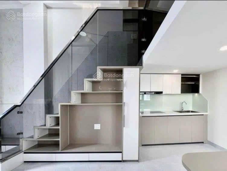 Chung cư mini dạng duplex, trục đường lê văn việt