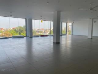 Cho thuê nhà mặt phố tại đường 30/6 ninh bình, rất phù hợp làm showroom oto