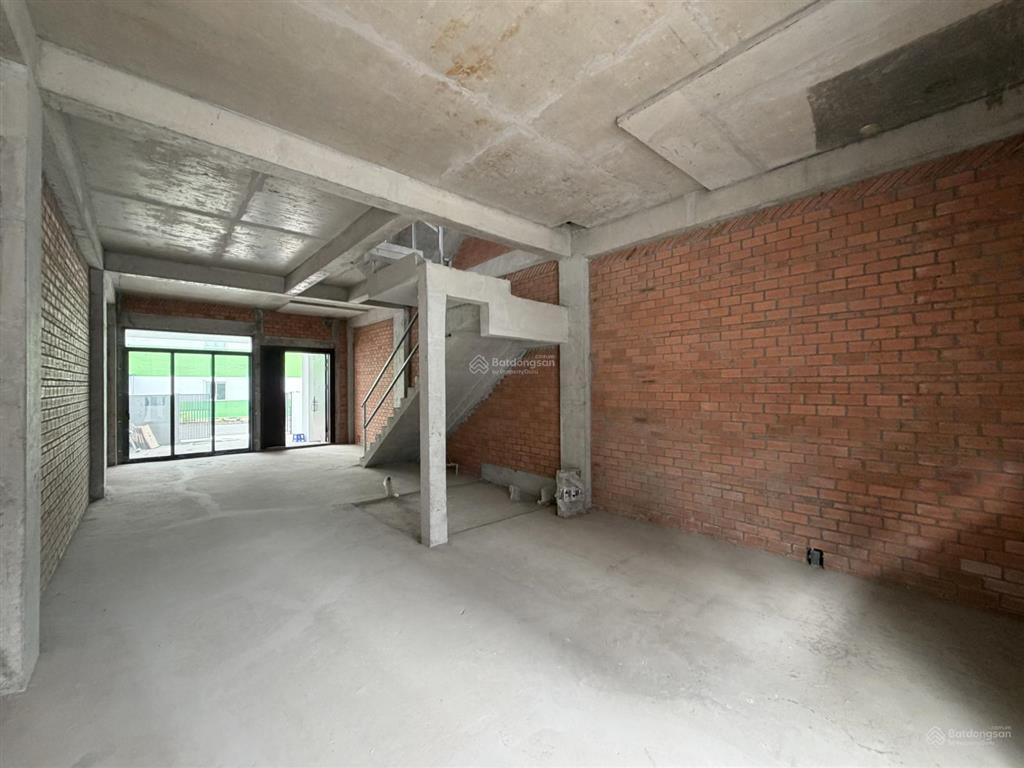 Bán cặp biệt thự liền kề artisan park 200m² giá 18 tỷ chính chủ uy tín