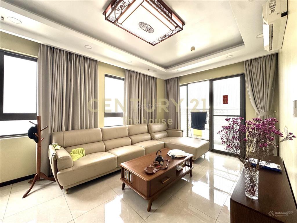 Bán căn hộ 3pn, 2wc ở docklands sài gòn, giá siêu giá tốt khu vực 6 tỷ, 107m2, gồm toàn bộ nội thất