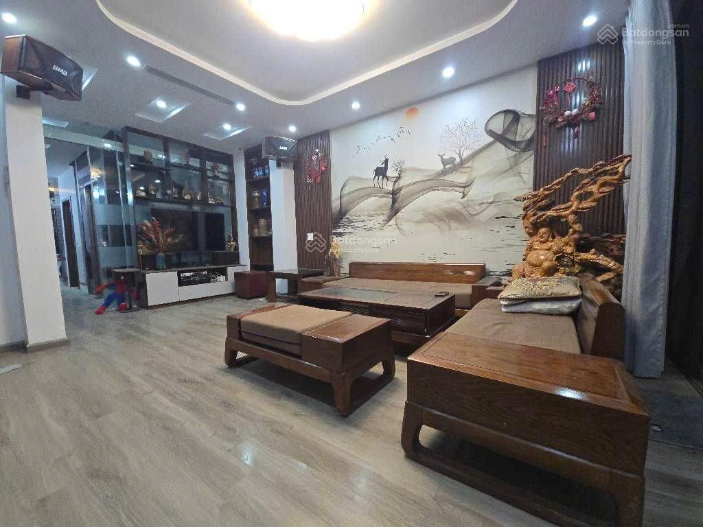 Lô góc 59m  6 tầng thang máy  ô tô tránh  gần aeon long biên