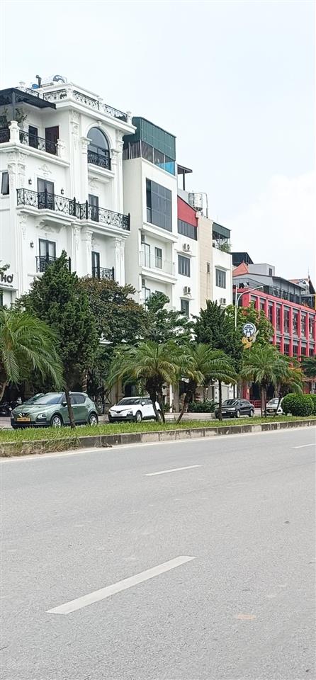 Tòa nhà văn phòng siêu khủng lồ gần 300m, lô góc, mặt phố, trung tâm long biên đẳng cấp