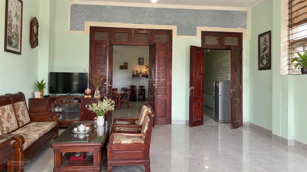 Chính chủ nhờ bán 155m đất tại thạch bàn mặt đường oto tránh. phù hợp xây biệt thự, căn hộ dv...