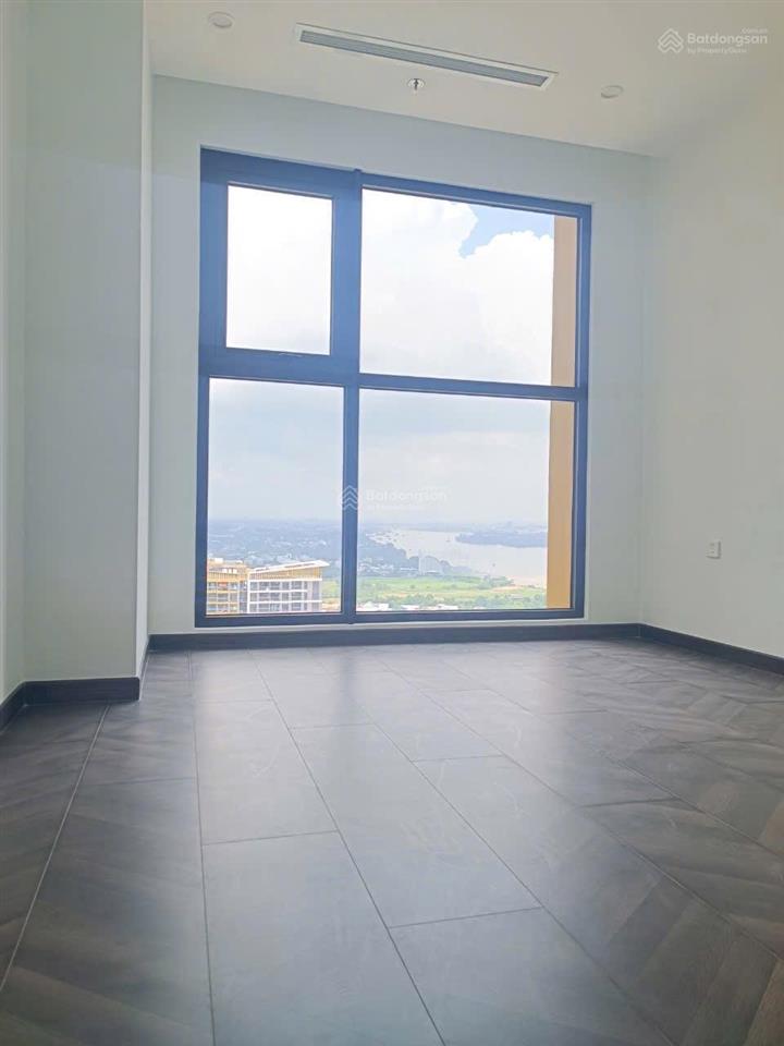 Bán cc đẹp tại the beverly  vinhomes grand park, view sông giá cực tốt 3.5 ty , chốt trong tháng 5