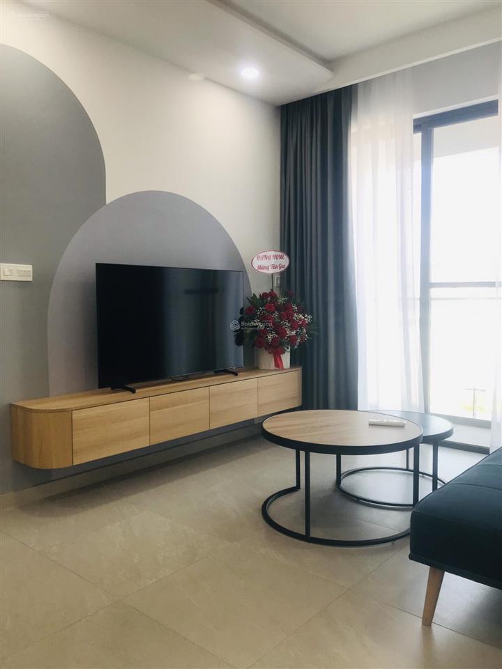 Cho thuê cc sky garden 3, 70m2, 13 triệu vnd, view đẹp, 2pn, 2wc, phú mỹ hưng, quận 7, hcm