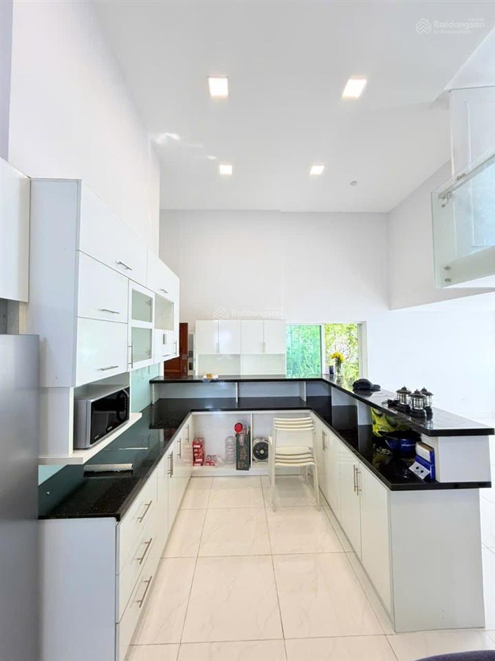 Bán penthouse cc 3pn 3wc, 270m2 tại phú hoàng anh, nhà bè, 8,3 tỷ gấp