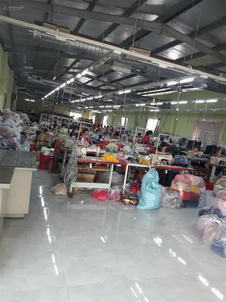 Bán xưởng may 2500m2 full thổ  mt đường container  giá 14 tỷ tl