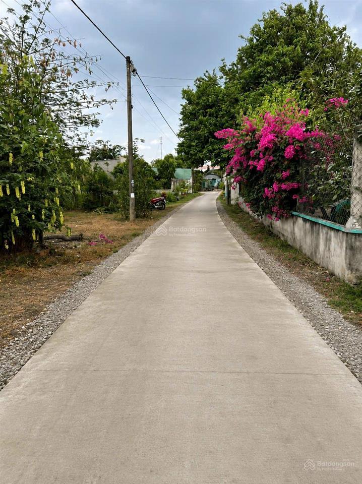 Chính chủ gửi bán lô đất đẹp ngay tỉnh lộ 7 diện tích 810m2 có 40m2 thổ cư  giá rẻ củ chi