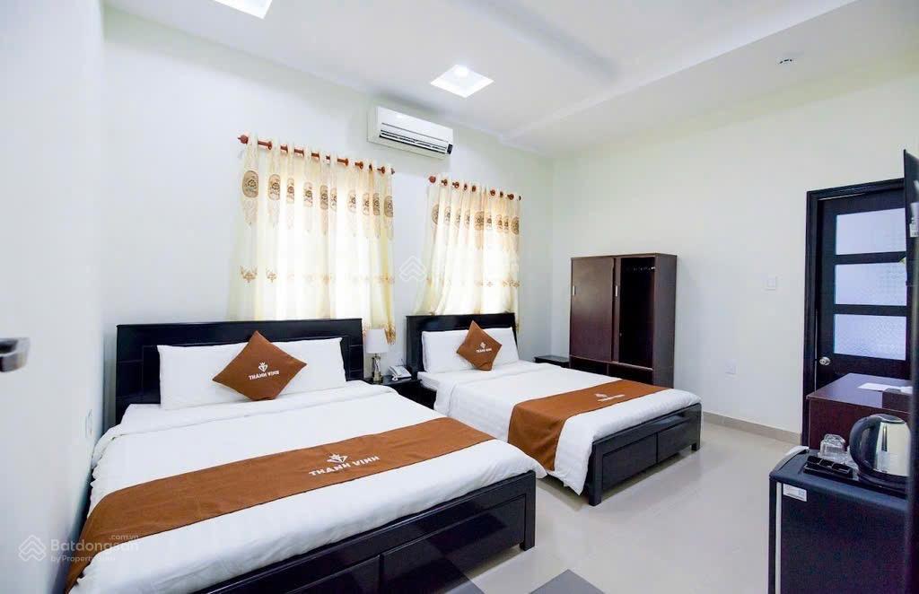 Khách sạn 2 sao 853m2  thị trấn củ chi  4 tầng, 20 phòng  thu nhập gần 2 tỷ/năm  giá chỉ 15 tỷ