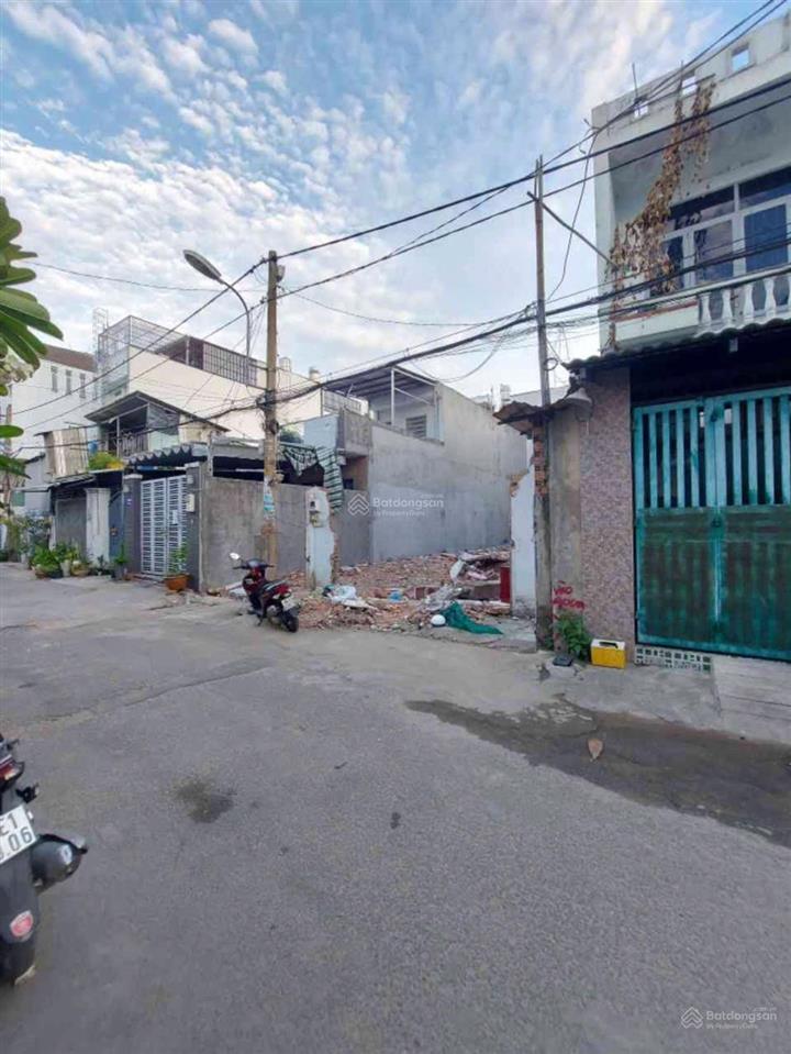 Giảm giá còn 8,9 tỷ đất 104m2 phan huy ích, gò vấp