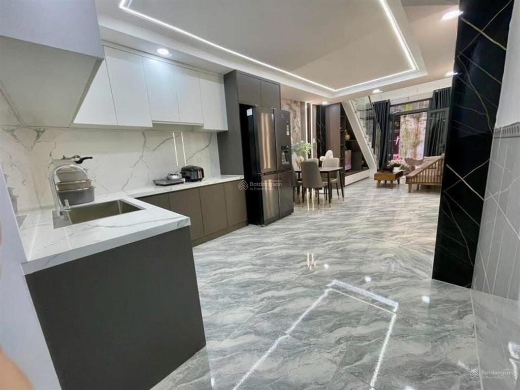 Nhà mới shr 40m2  quang trung sát emart 2 full nội thất chỉ 3,68 tỷ
