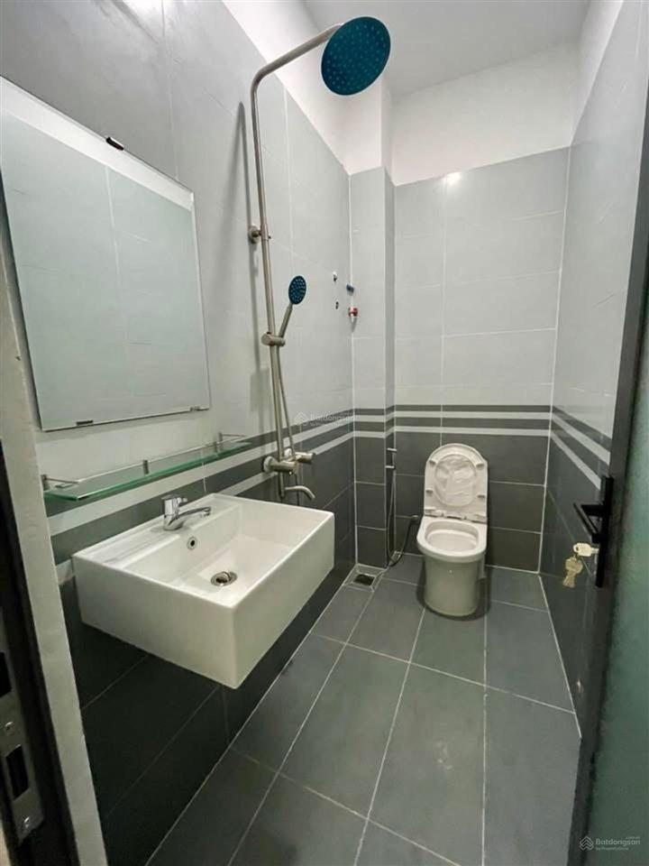 Nhà mới shr 40m2  quang trung sát emart 2 full nội thất chỉ 3,68 tỷ
