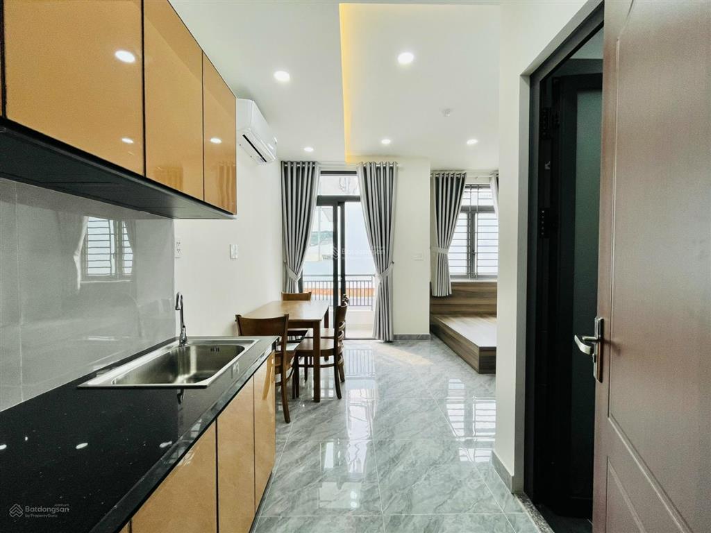 Studio full nội thất, ban công gần tô ký