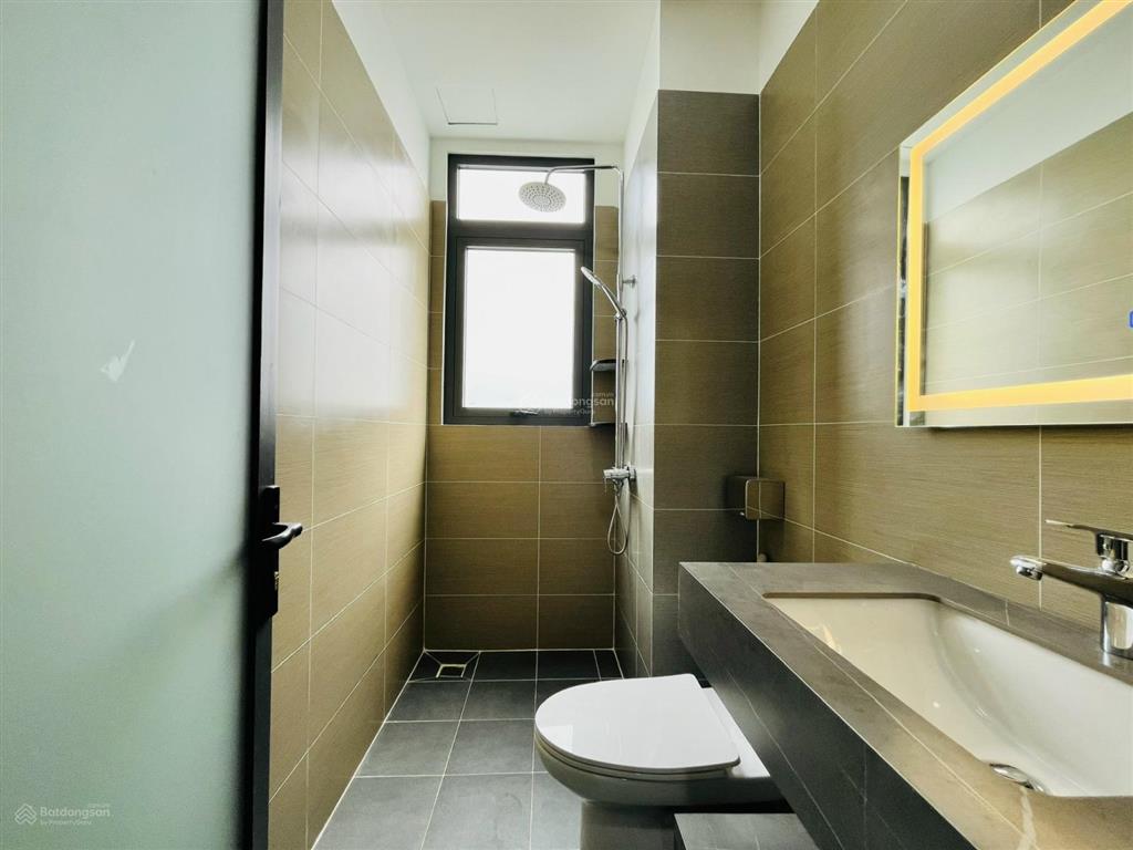 Studio full nội thất, ban công gần tô ký