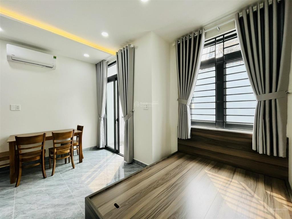 Studio full nội thất, ban công gần tô ký