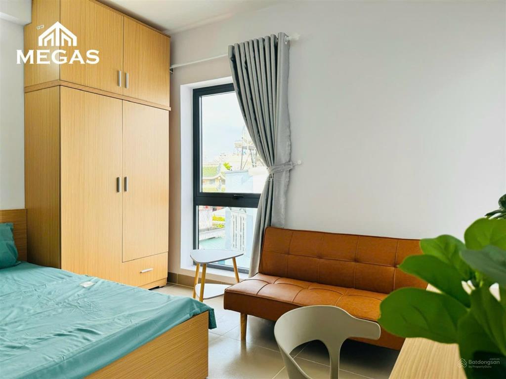 Căn hộ mới xây ban công cửa sổ nội thất đầy đủ gần cvpm quang trung