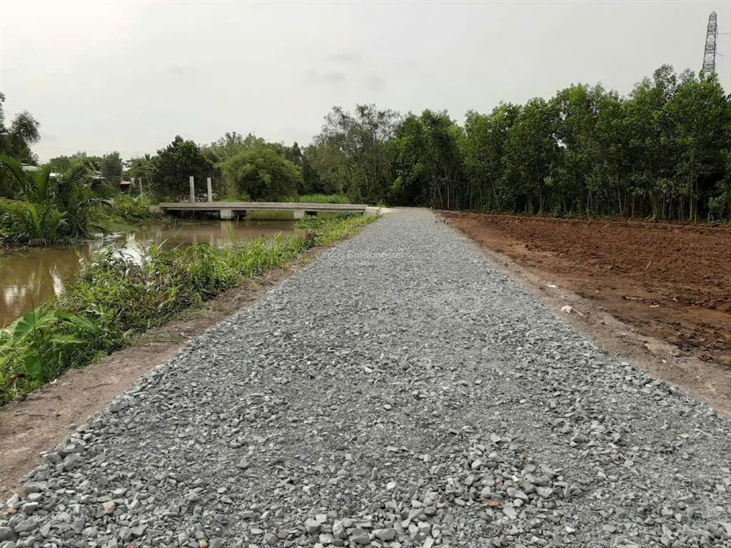 Đất mt đường đt 830 đức hòa, long an 2600m2, thích hợp nhà vườn sinh thái, kho bãi
