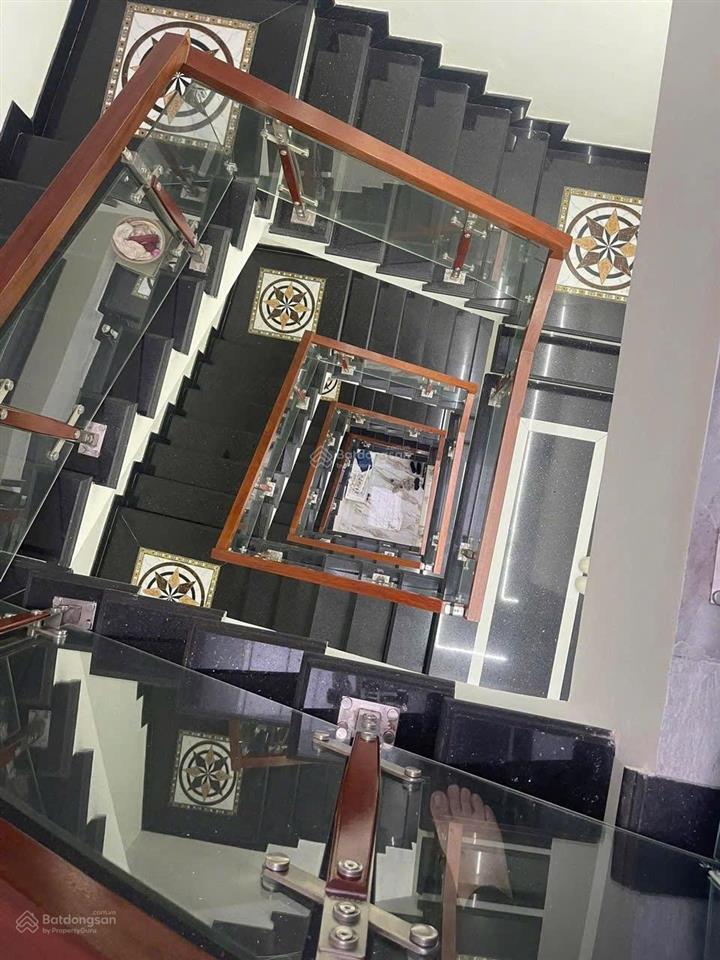 Siêu phẩm 5 tầng kim quan yên viên gia lâm nhà đẹp ở ngay full nội thất xịn không