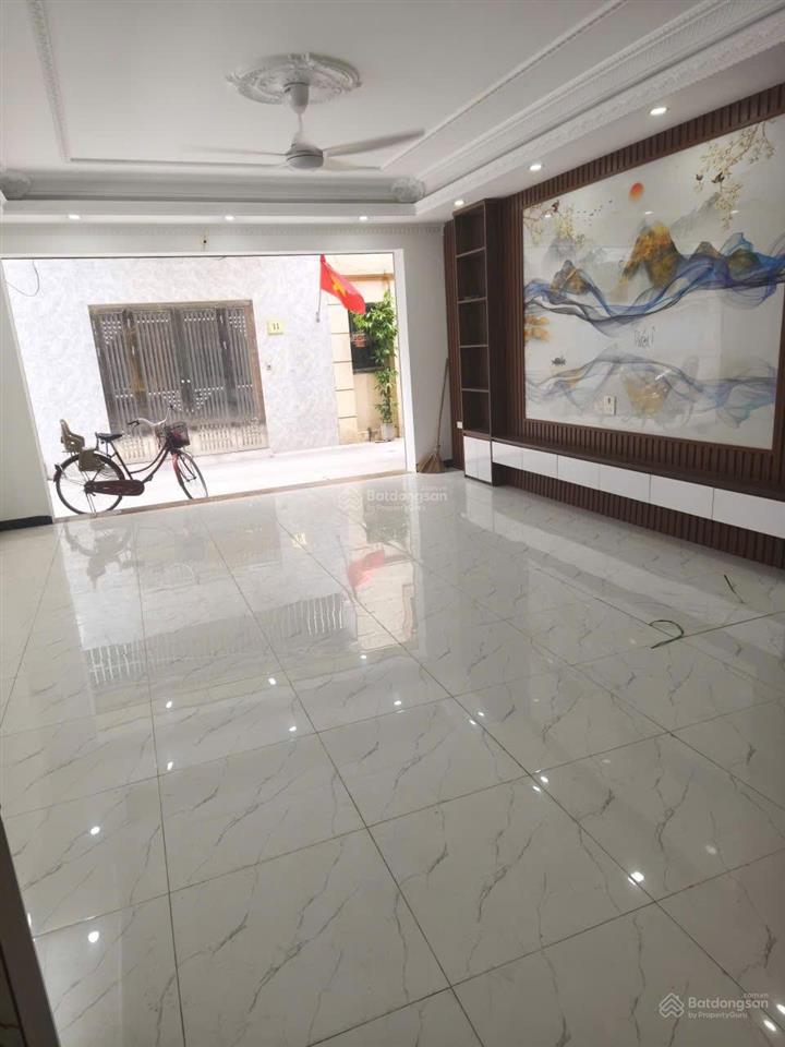 Bán nhà phường sài đồng long biên ngõ ô tô có thang máy vị trí đẹp ở luôn