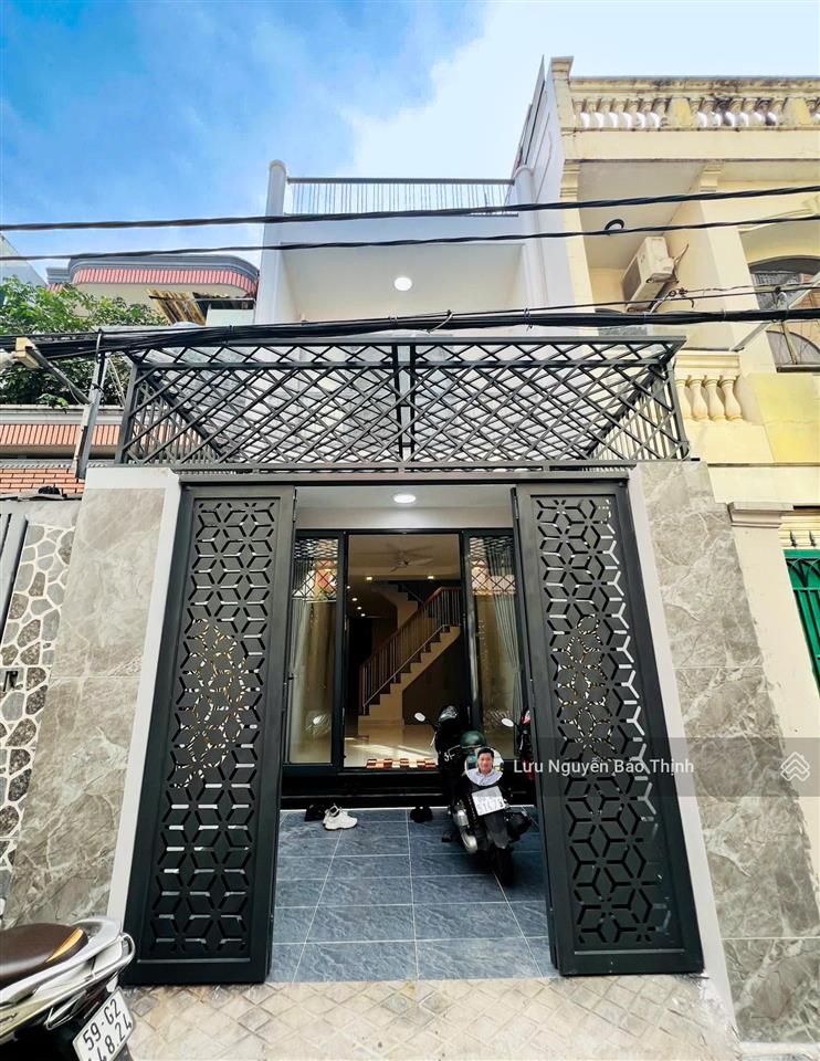 Bán nhà mới 100%, dt 3.8m x 16m, đ.trường chinh, p14, qtb, giá 8.7 tỷ tl