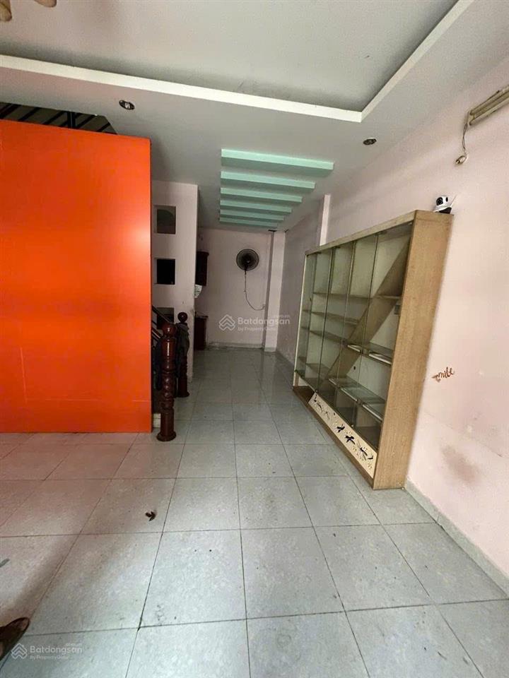 Bán nc4 54m2 gần chợ bà hoa, p12, q.tân bình, giá 6.5 tỷ tl