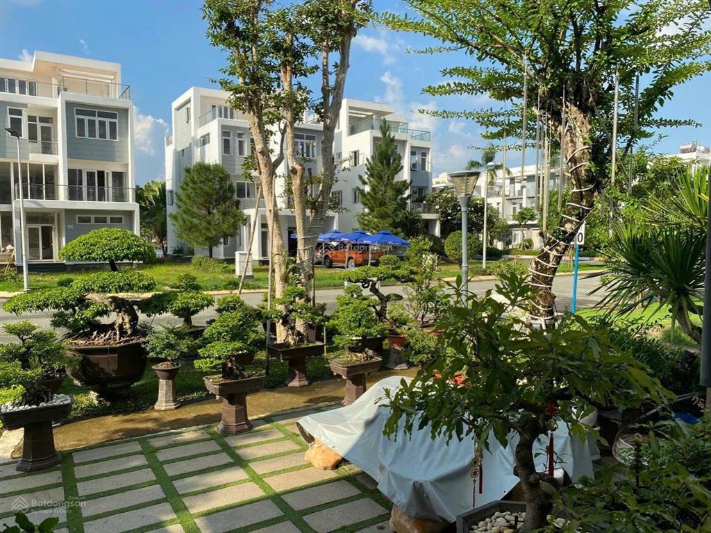 Chính chủ bán biệt thự đơn lập villa park tp thủ đức  379.5m2 (176m2 sân vườn)  sổ hồng trao tay