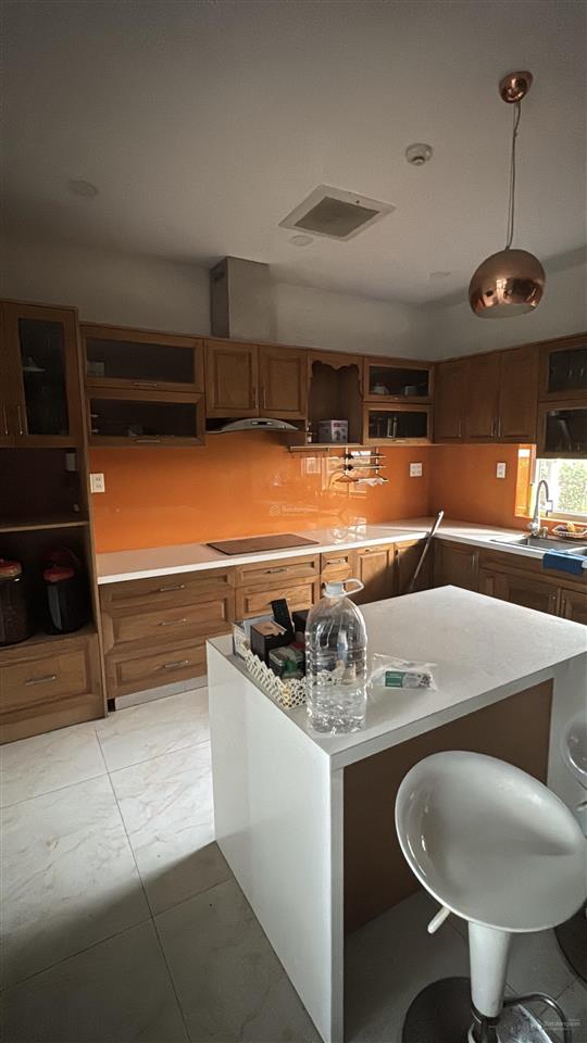 Chính chủ bán biệt thự đơn lập villa park tp thủ đức  379.5m2 (176m2 sân vườn)  sổ hồng trao tay
