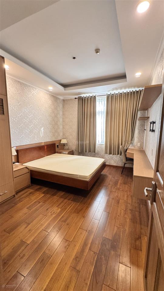 Chính chủ bán biệt thự đơn lập villa park tp thủ đức  379.5m2 (176m2 sân vườn)  sổ hồng trao tay