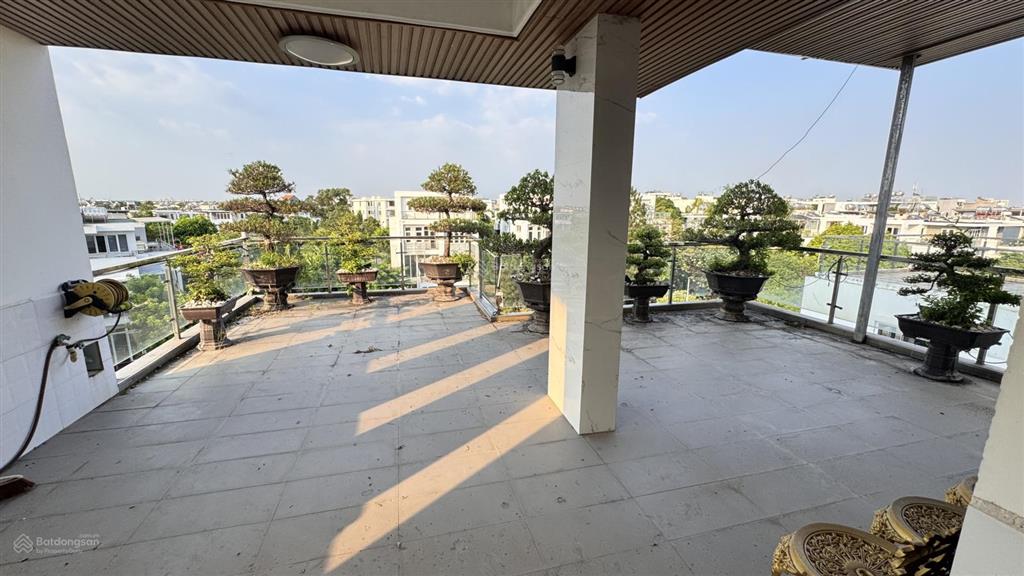 Chính chủ bán biệt thự đơn lập villa park tp thủ đức  379.5m2 (176m2 sân vườn)  sổ hồng trao tay