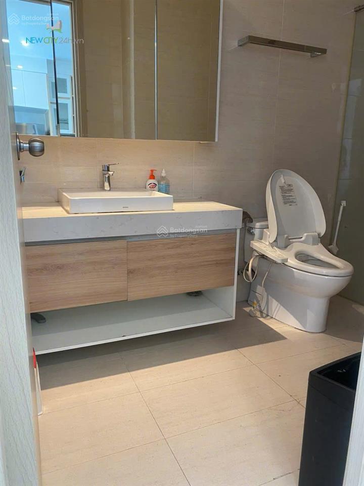 New city thủ thiêm, ~100 triệu/m2, 3pn, có sẵn hđt, trạm sạc xe điện miễn phí cho cư dân