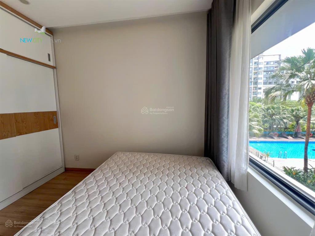 Cho thuê ch 2pn, 2wc, 61m2 tại new city thủ thiêm, tầng cao, view hồ bơi