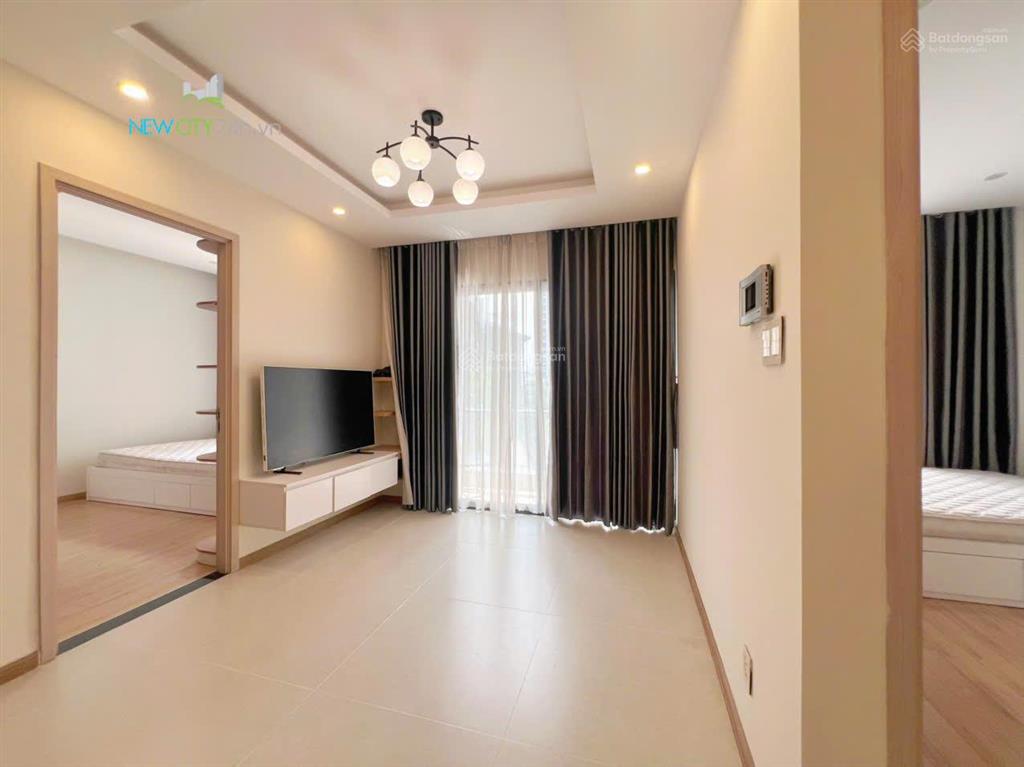 Cho thuê ch 2pn, 2wc, 61m2 tại new city thủ thiêm, tầng cao, view hồ bơi
