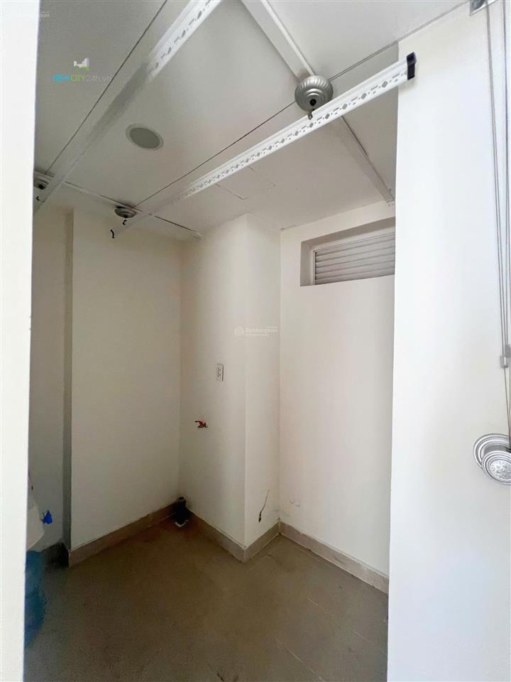 New city thủ thiêm | cho thuê 3pn ntcb  nhà trống, bếp toilet full, 4ml & rèm cửa